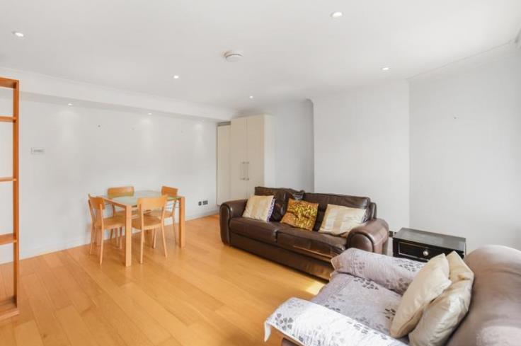 Flat Portman Gate in City of Westminster