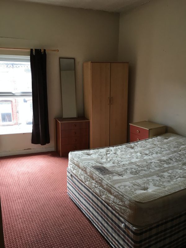 Flat Claremont Road in Liverpool