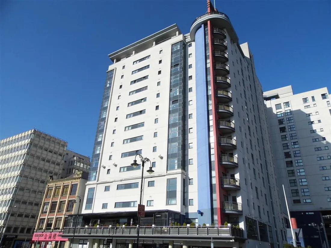 Flat North Edward Street in Cardiff