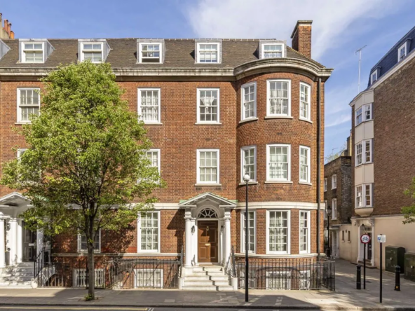 House Shepherd's Place in City of Westminster