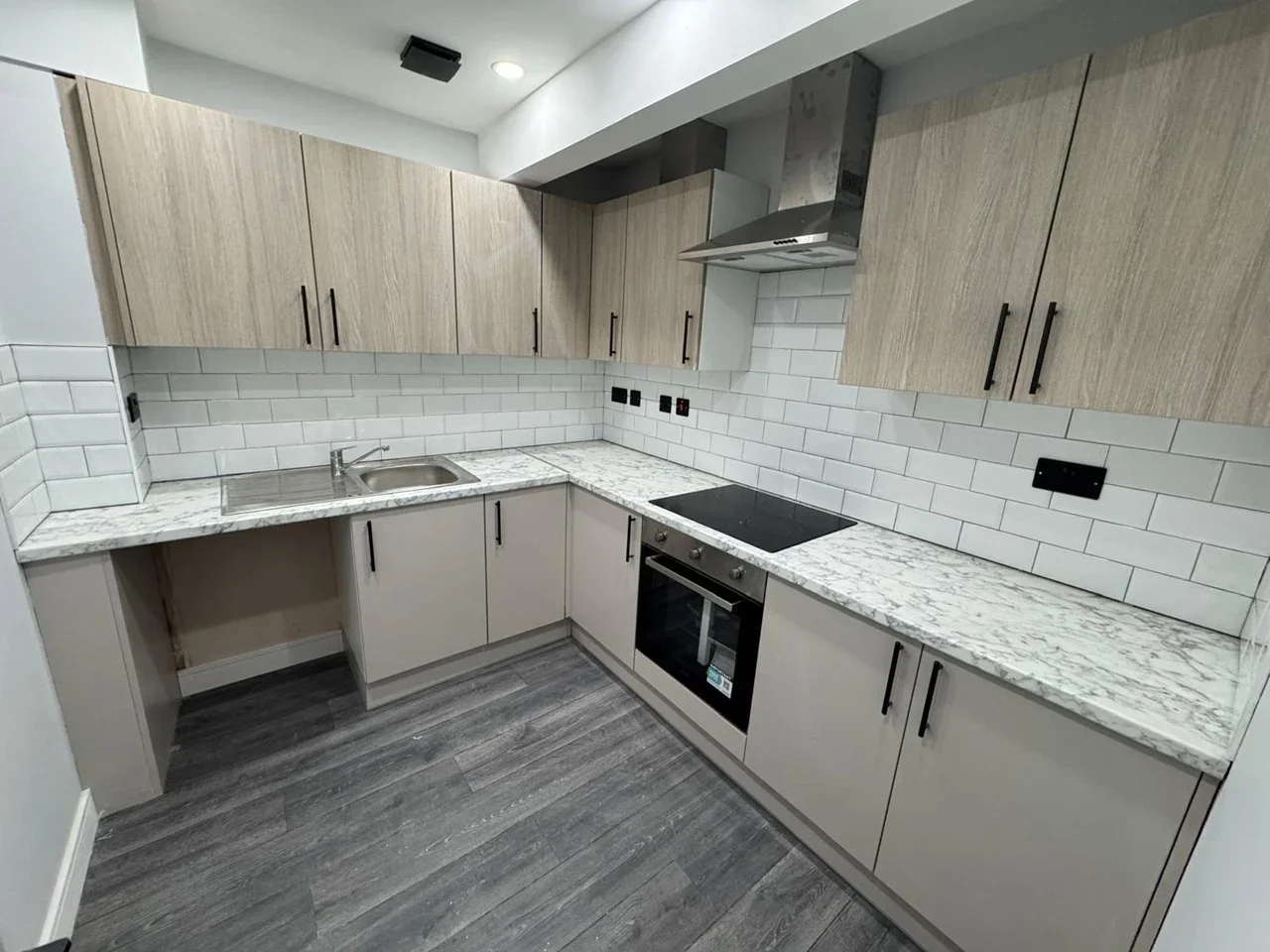 Flat Staines Road in Greater London