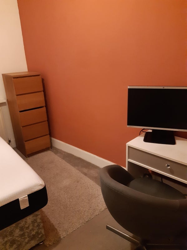 Room Corringham Road in Greater London