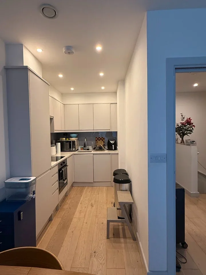 Flat Hoxton Street in Greater London