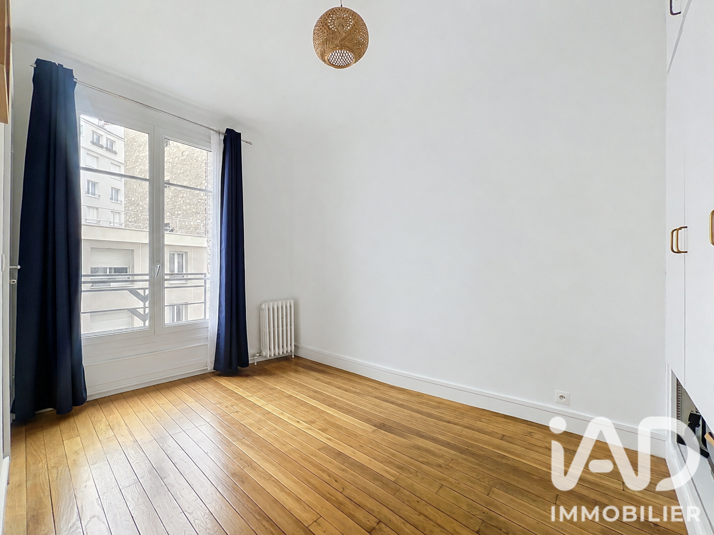 Flat Rue Paul Barruel in Paris