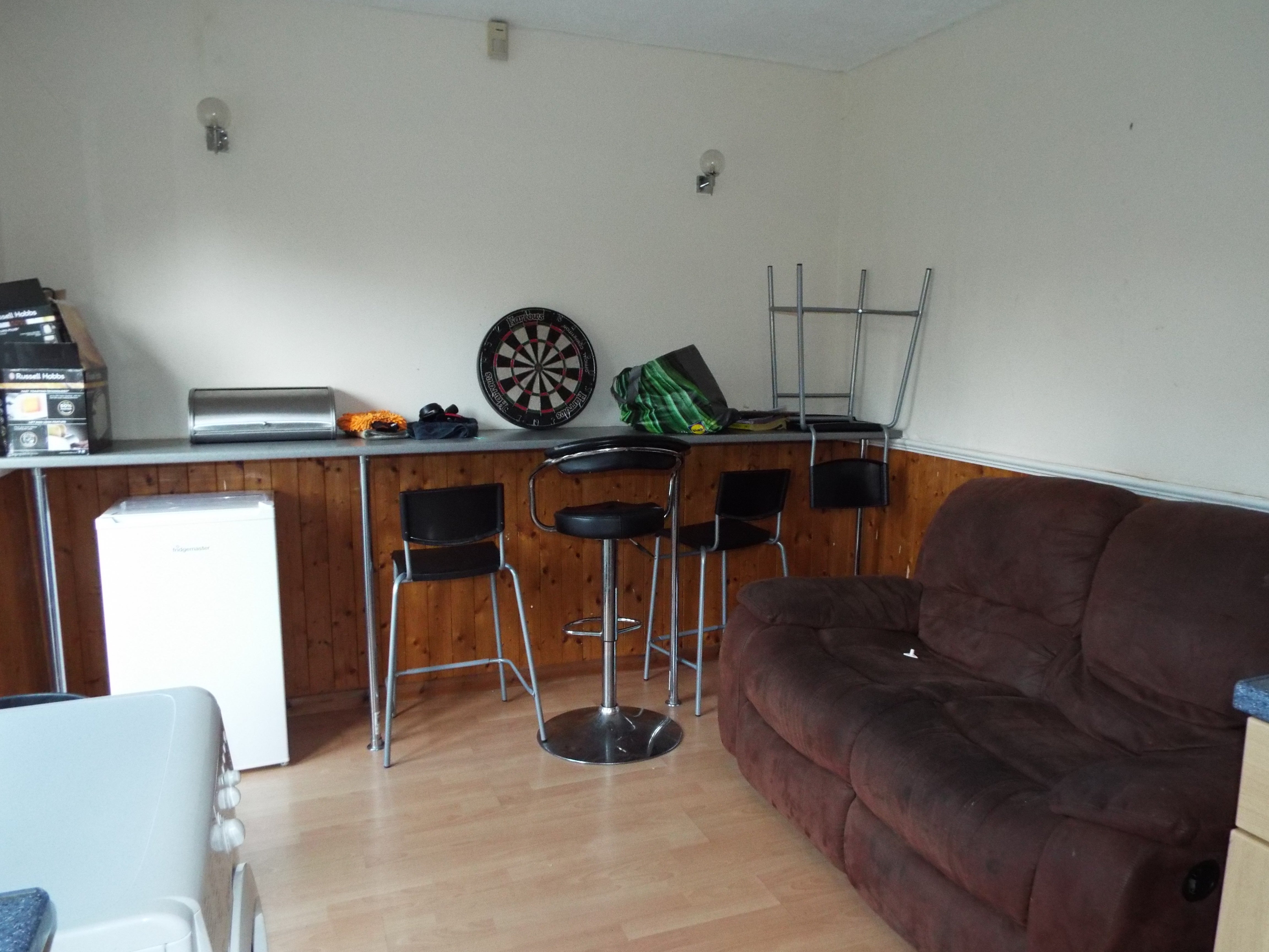 Room Cardy Close in Redditch
