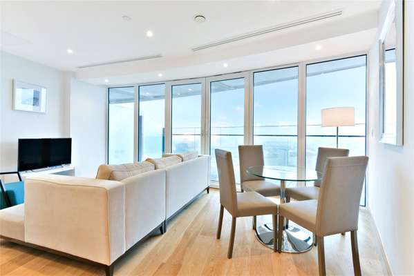Flat Crossharbour Plaza in Greater London