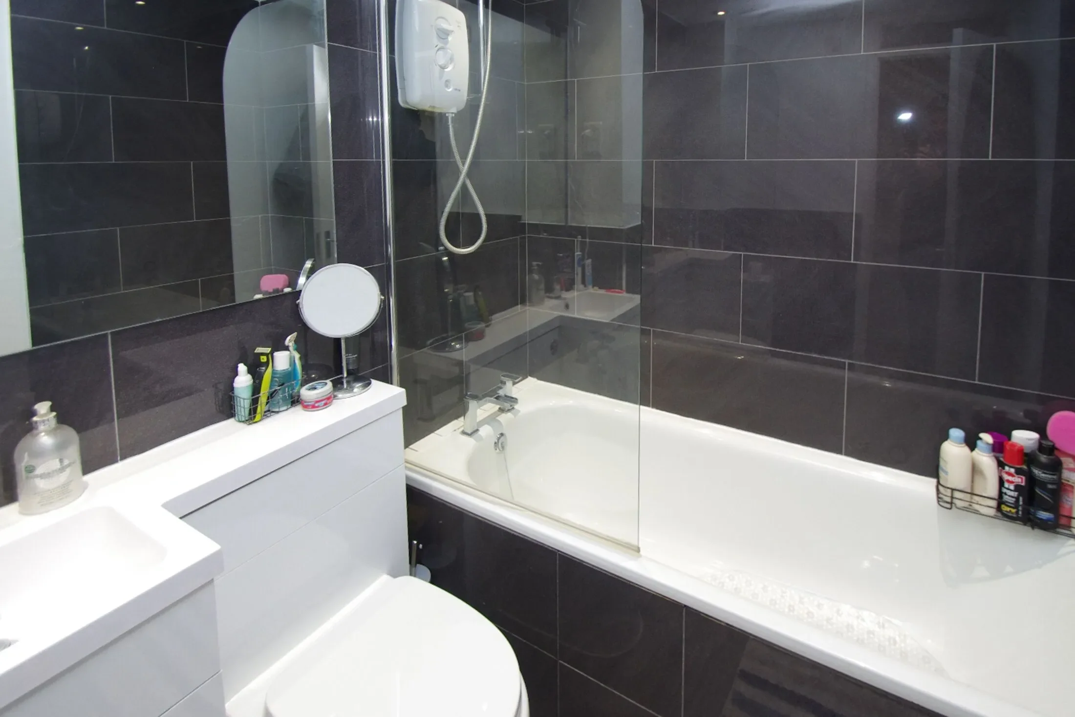 Flat Elton Park in Watford