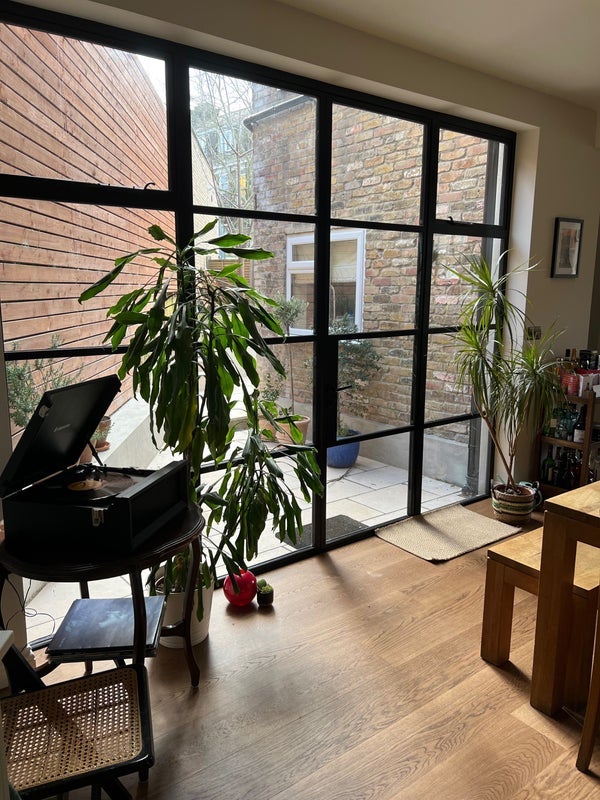 House Elphinstone Street in Greater London