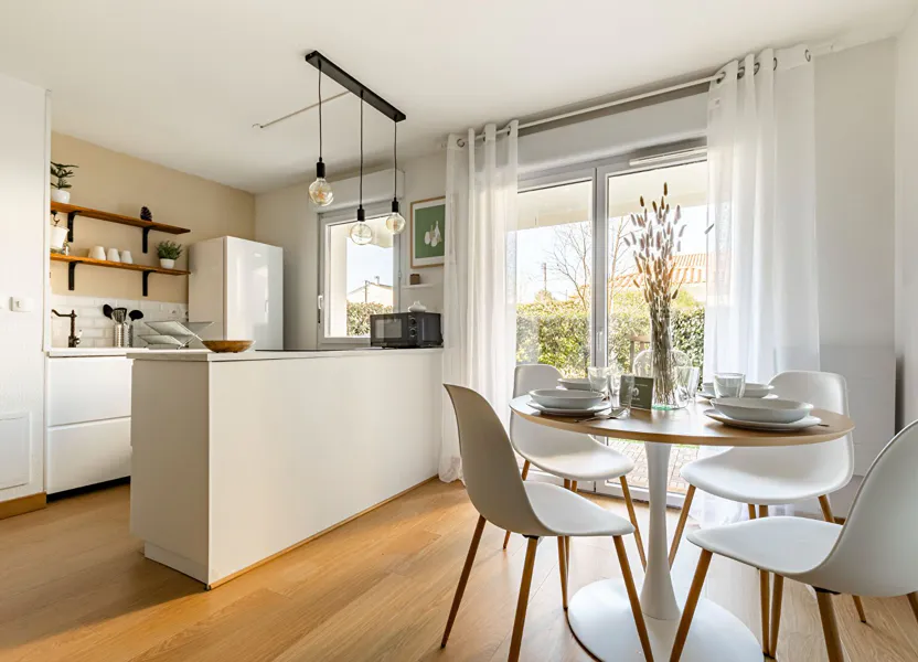 Flat Rue Roustaing in Talence