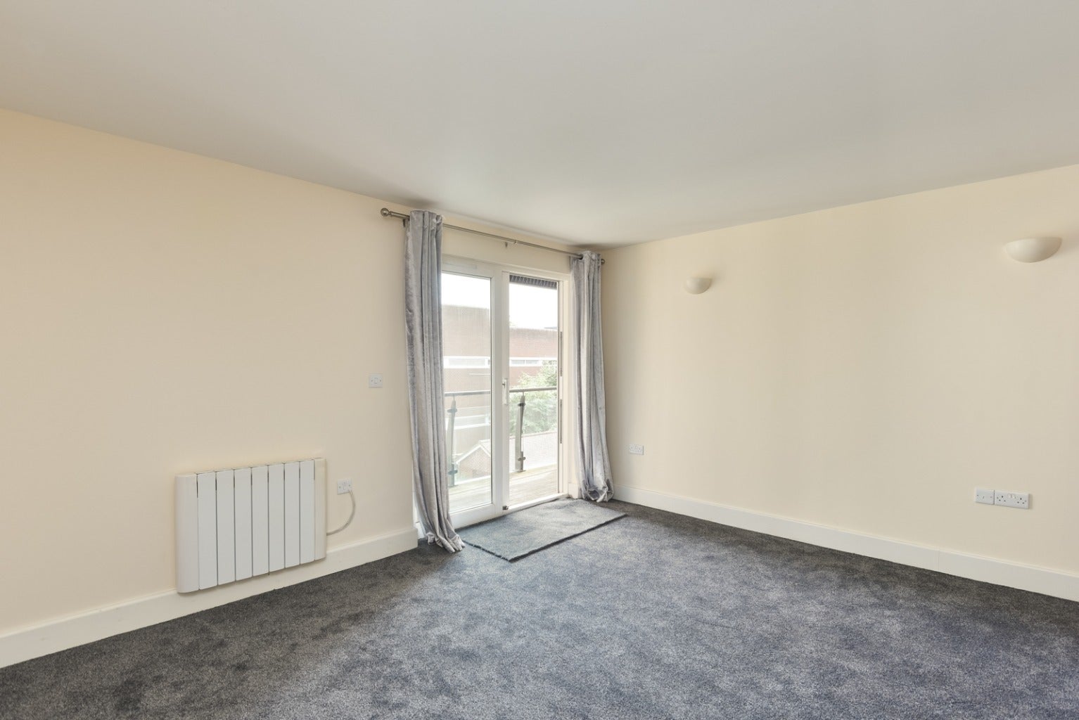 Flat Flagstaff Court in Canterbury
