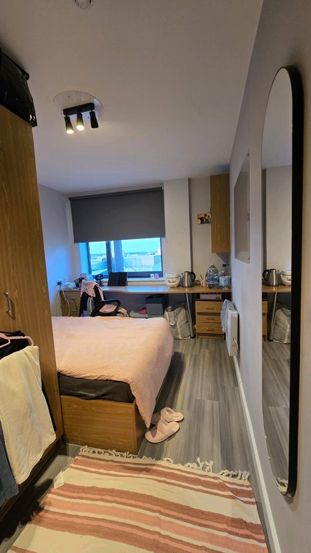 Room Jennens Road in Birmingham