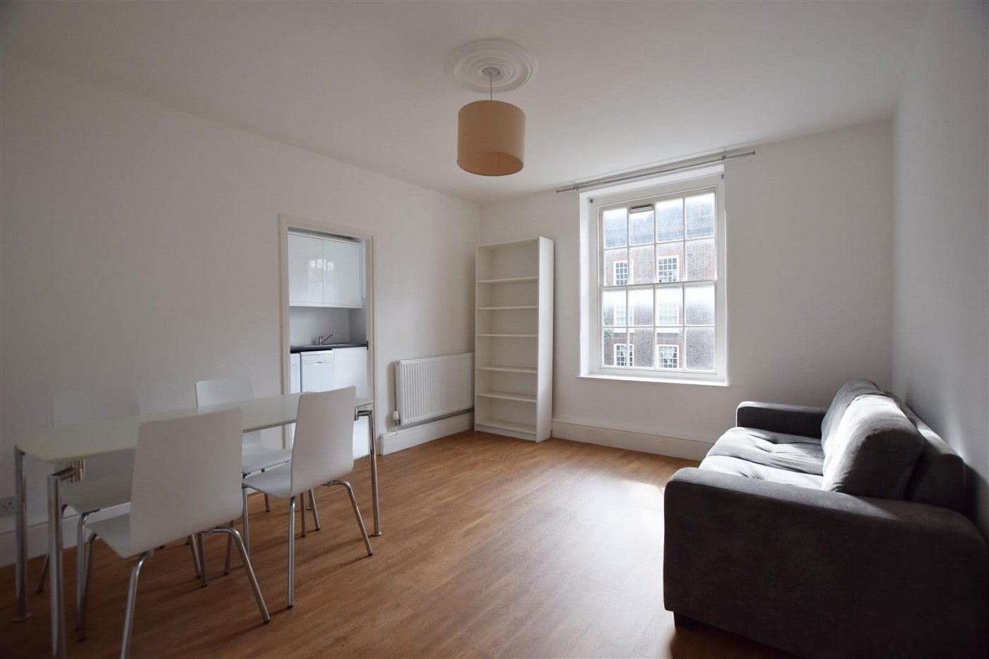 Flat Frampton Street in City of Westminster