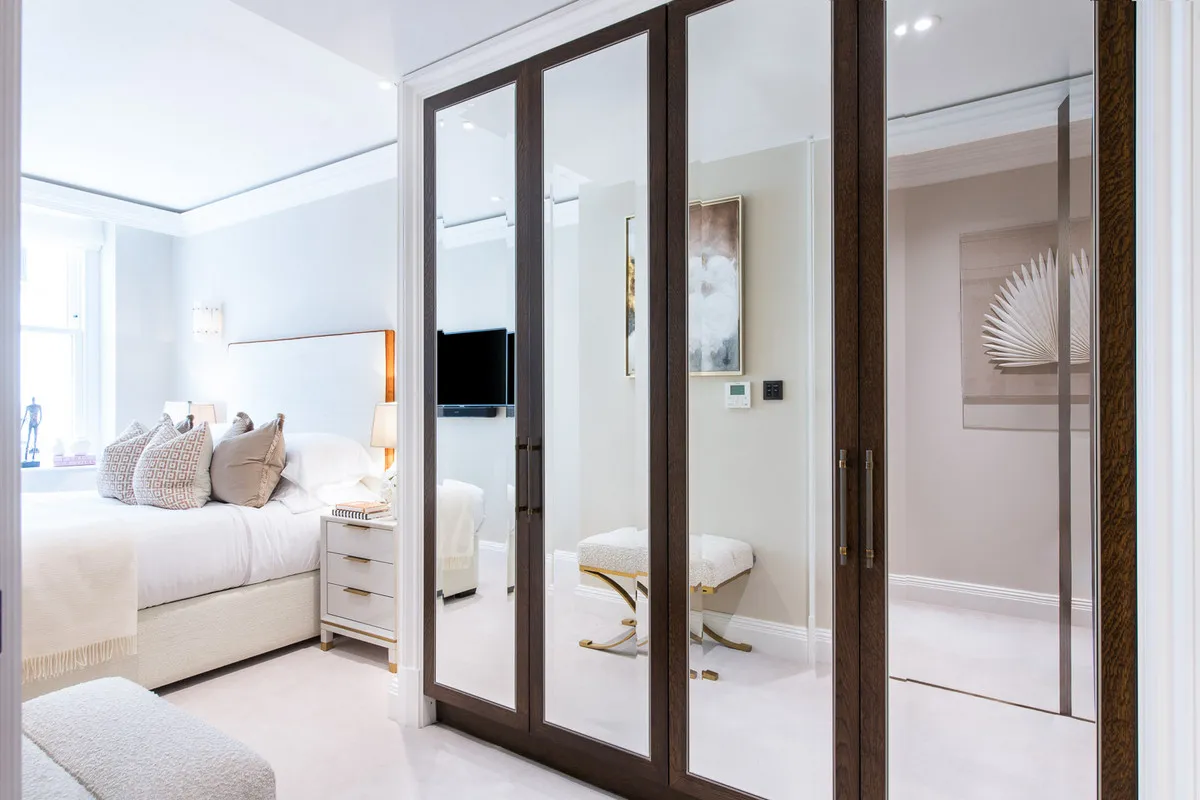 Flat Prince of Wales Terrace in Greater London