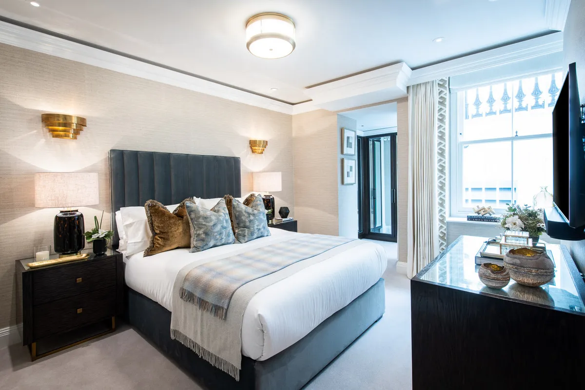 Flat Prince of Wales Terrace in Greater London