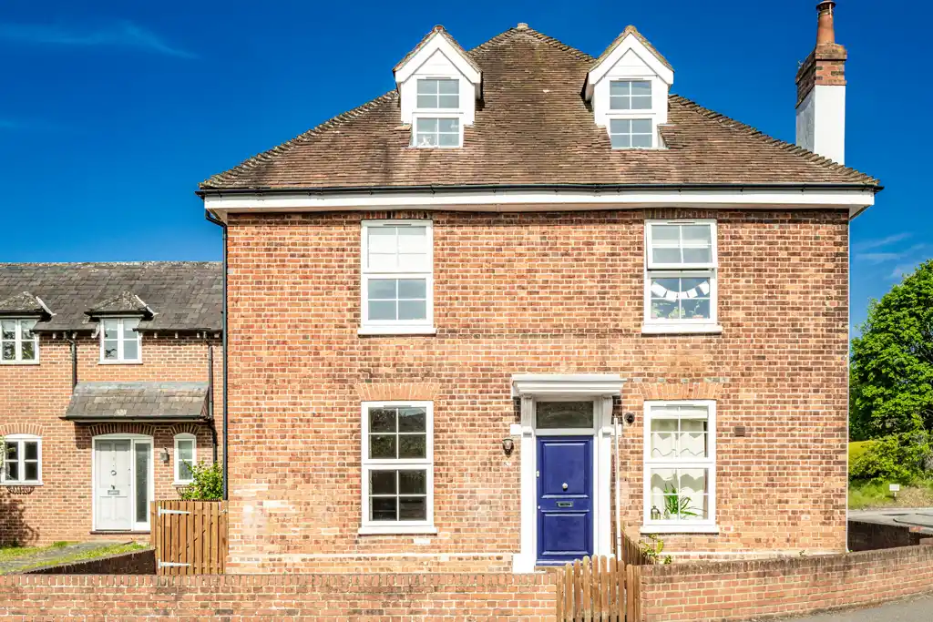 Flat Sloane Close in South Oxfordshire