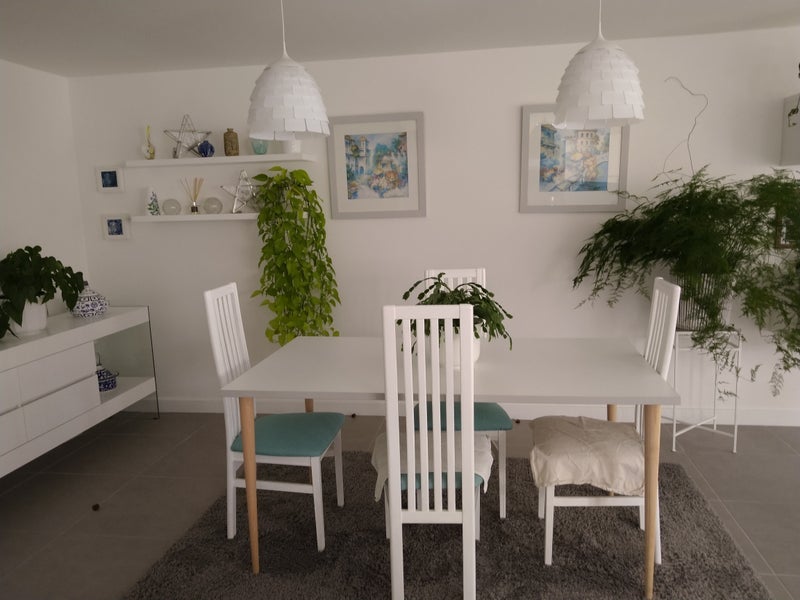 Room Sherwood Avenue in Poole