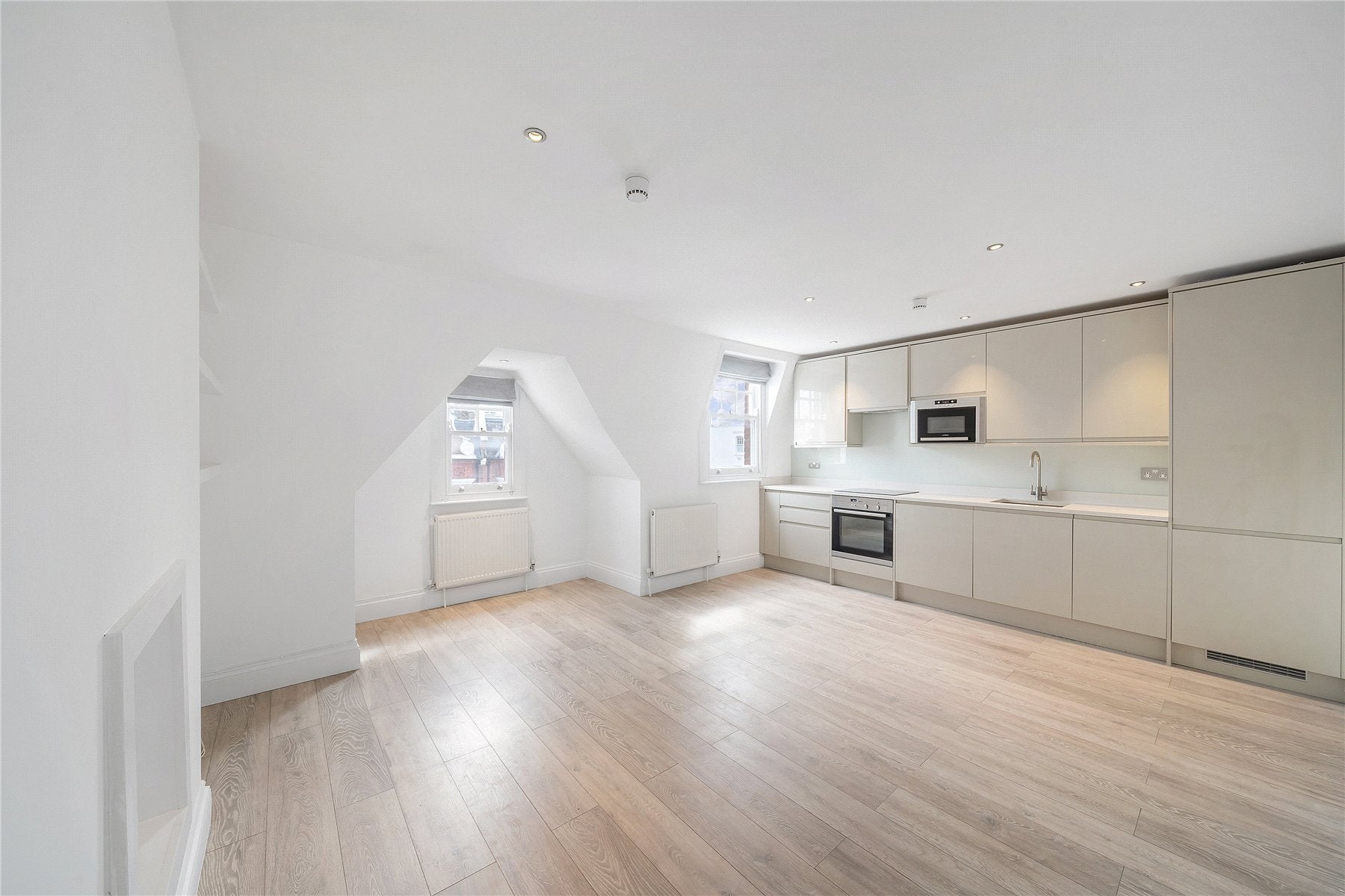 Flat Parsons Green Lane in Greater London
