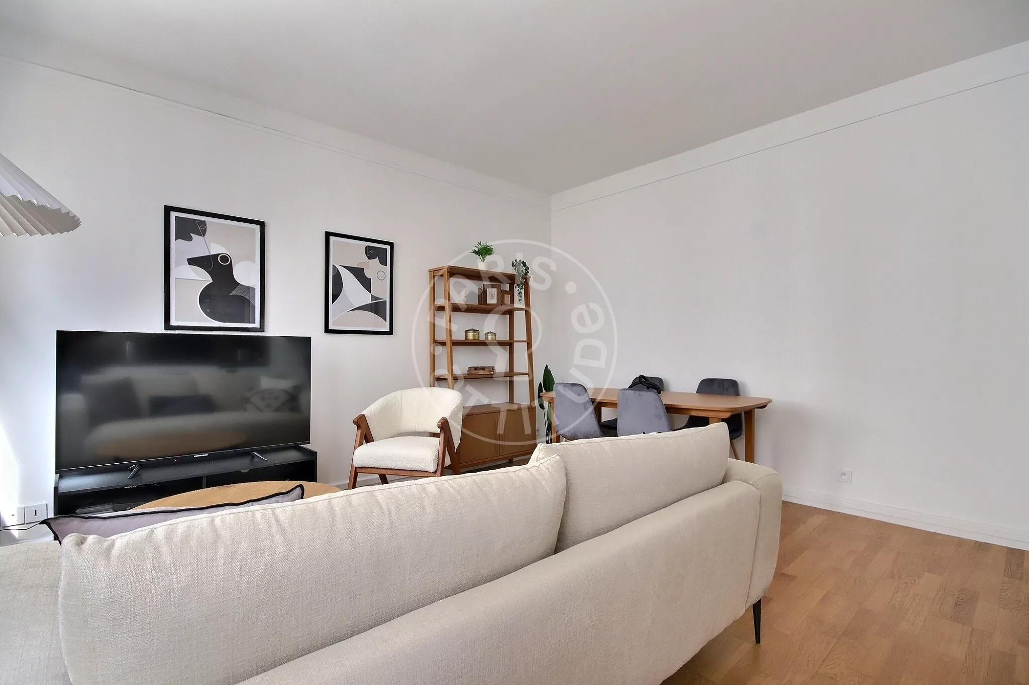 Appartement Rue de Varenne à Paris