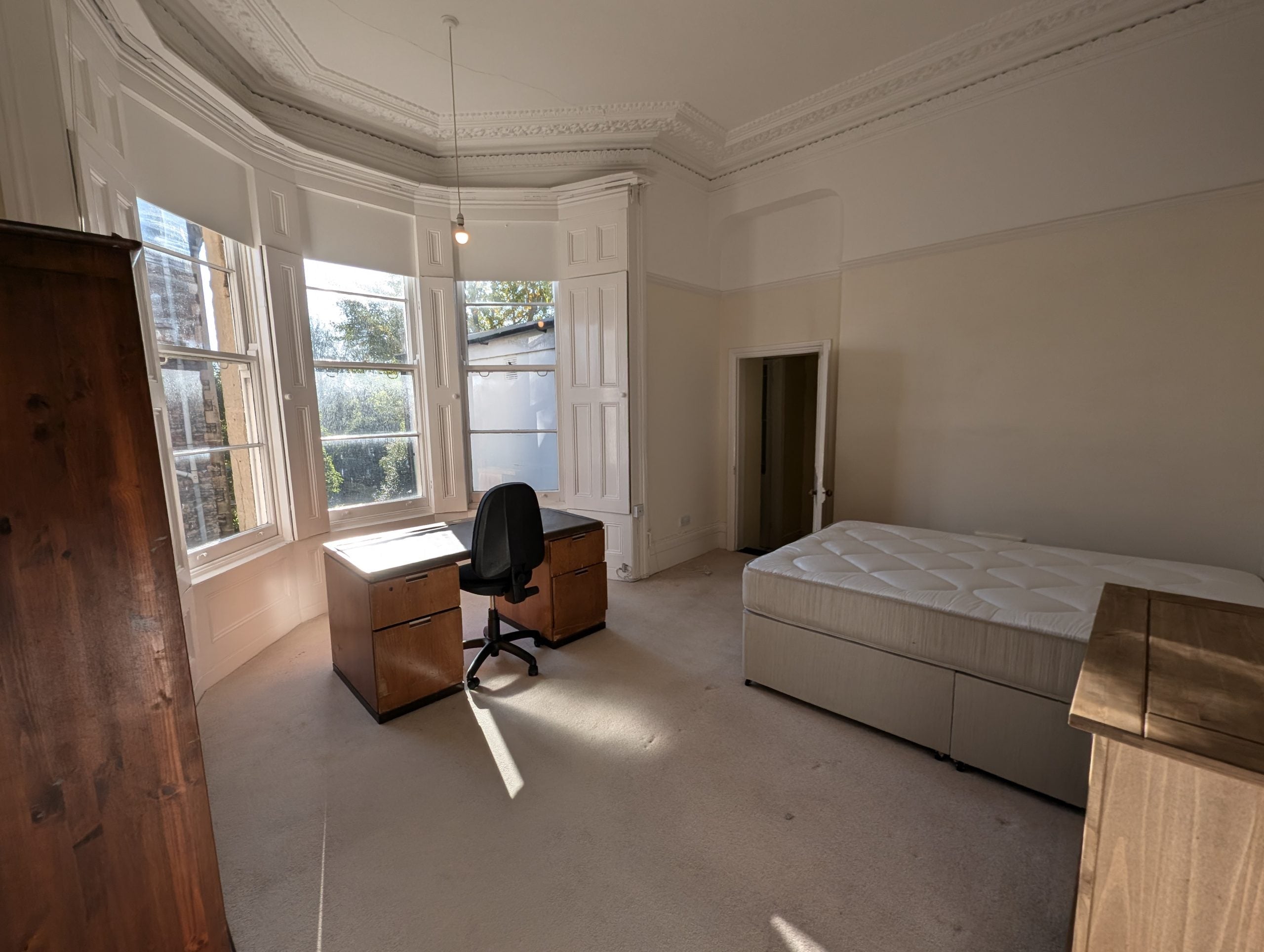 Flat Beaufort Road in Bristol