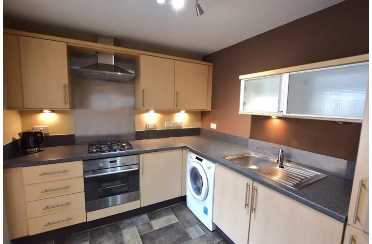 Flat Salamander Court in City of Edinburgh