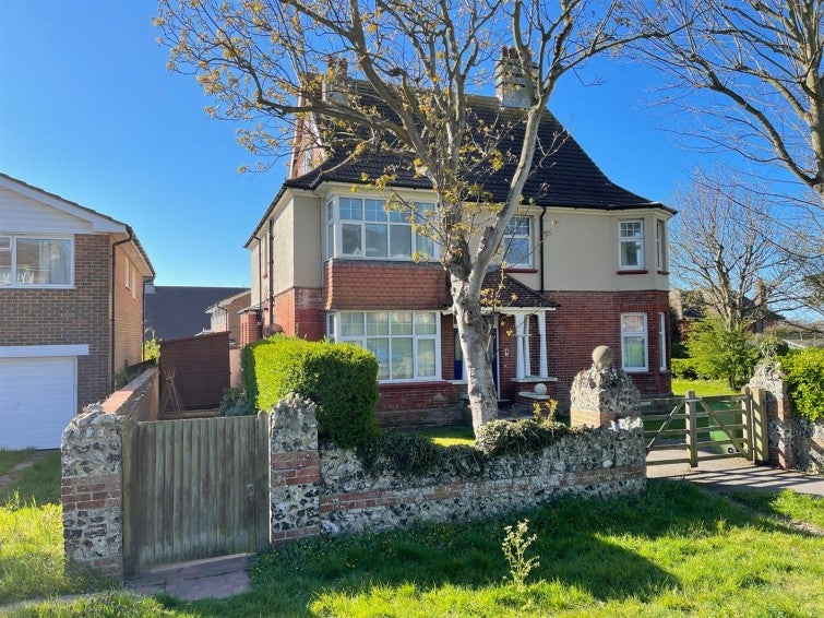 Flat Belgrave Road in Seaford