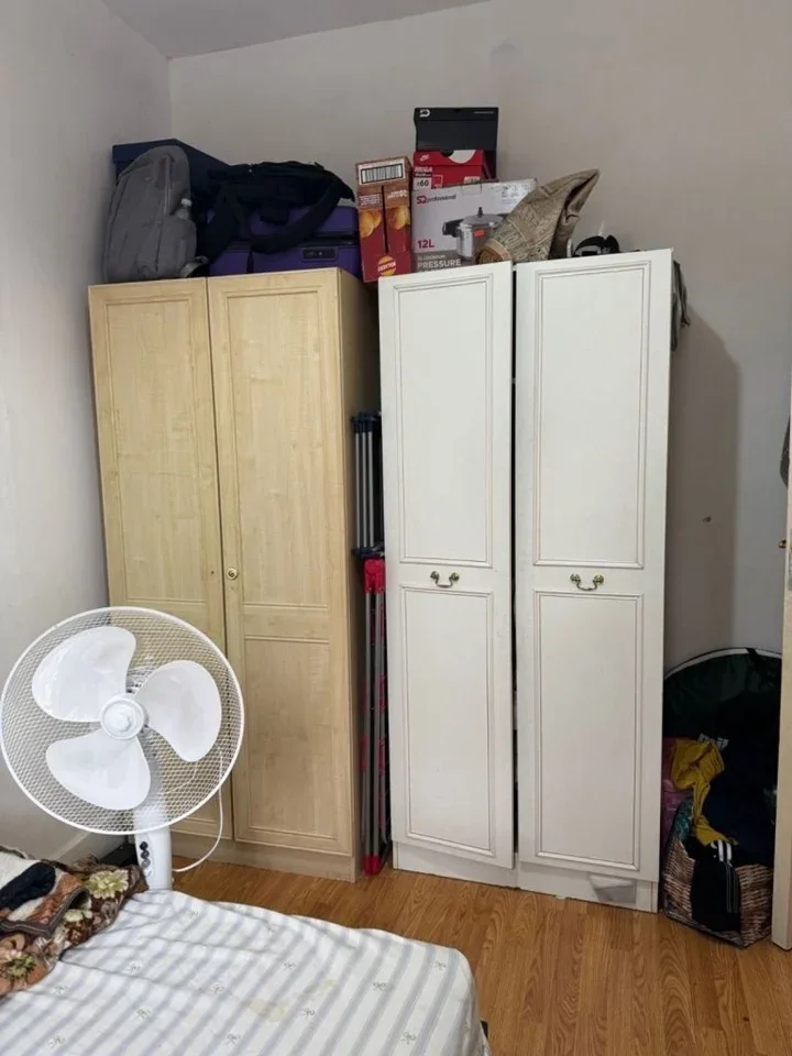 Room St George's Road in Greater London