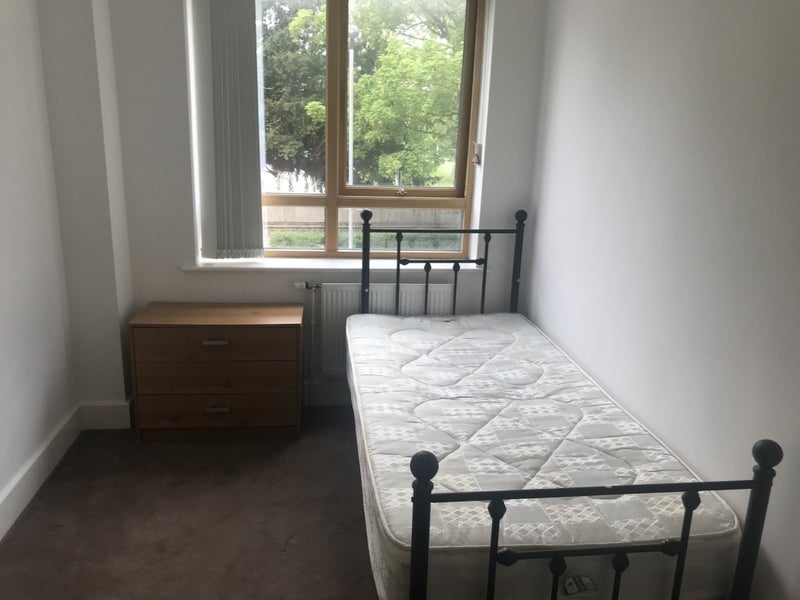 Room Anne Street in Greater London