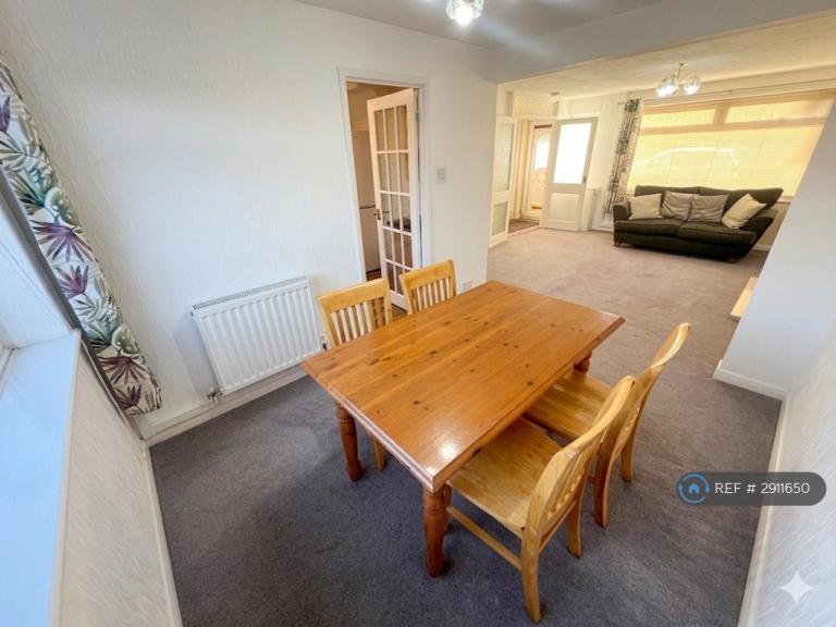 House Englefield Close in Newcastle upon Tyne