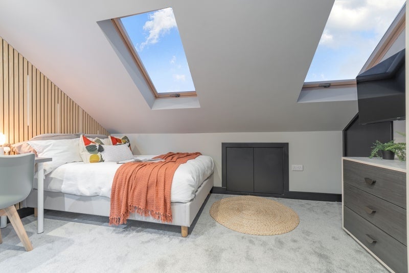Room St. Mildred's Road in Greater London