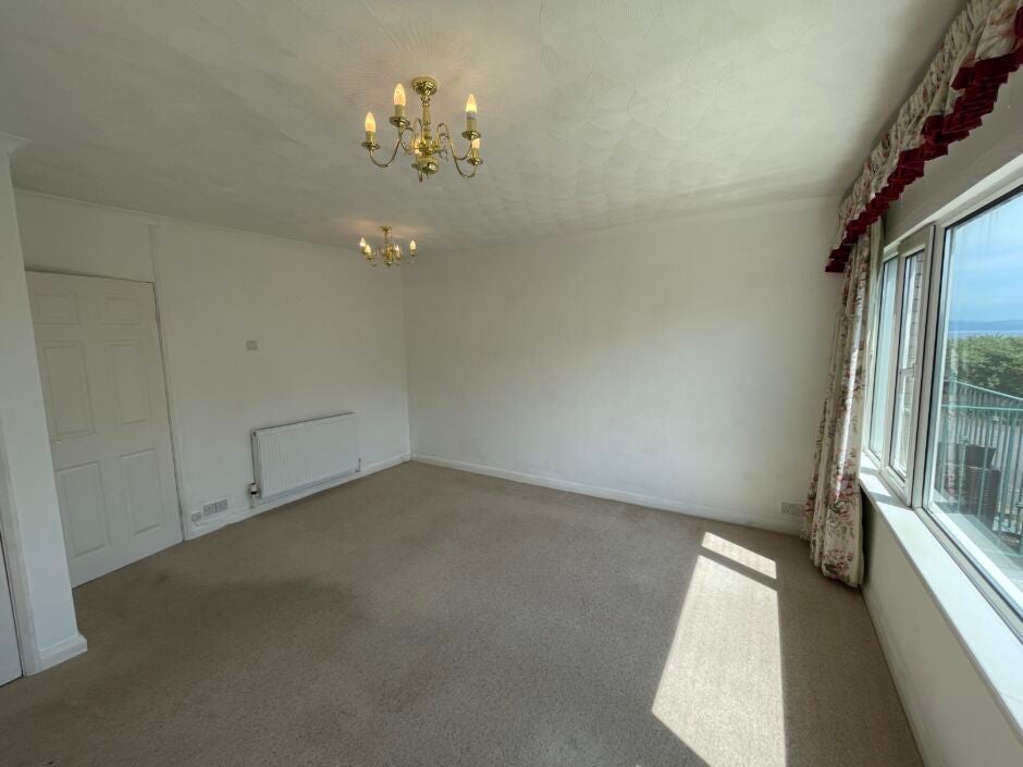 Flat Bellevue Way in Swansea