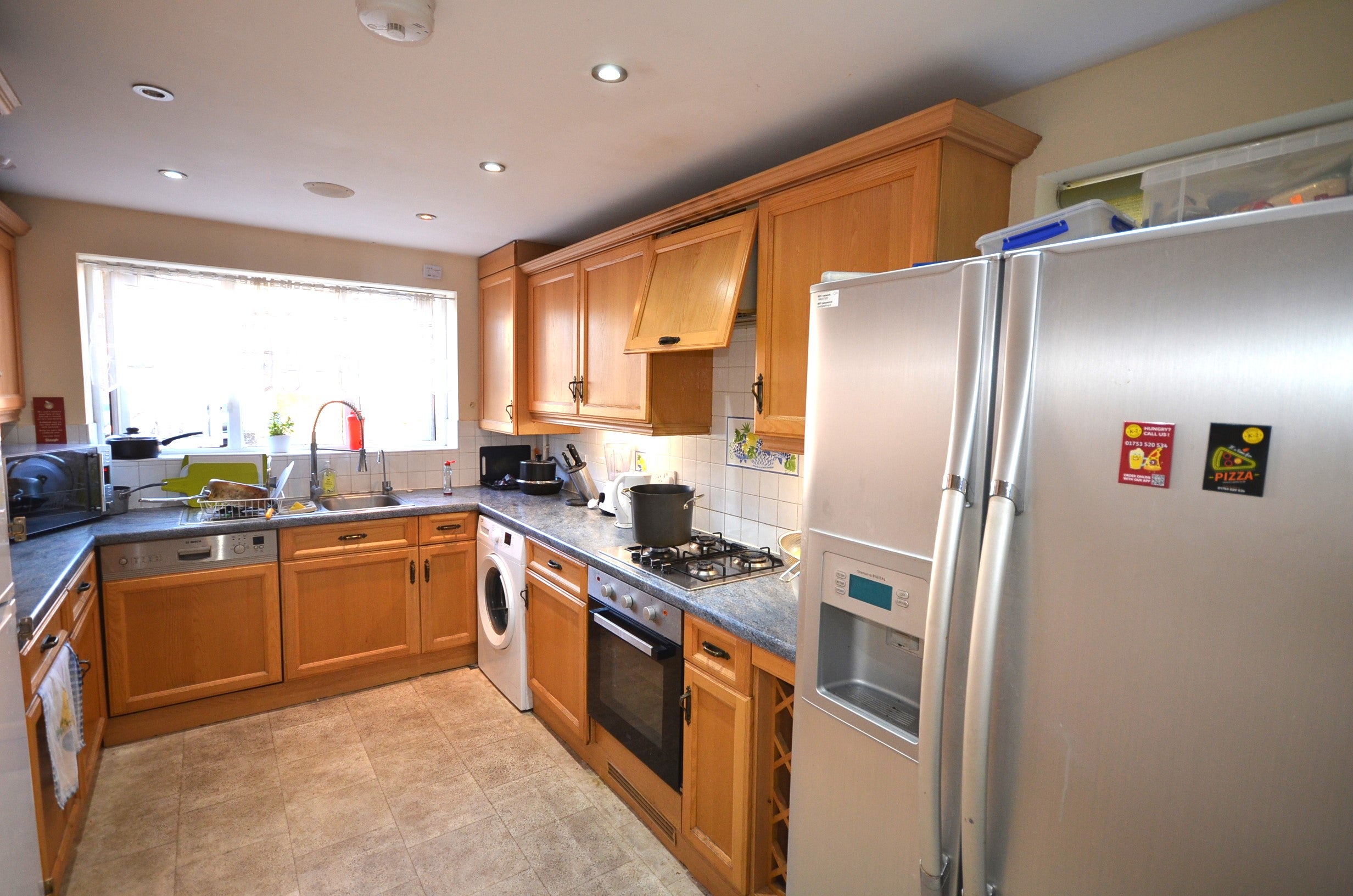 Room Earls Lane in Slough