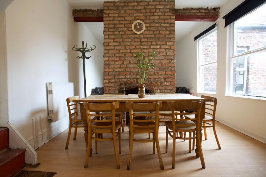 Room Wilmslow Road in Manchester