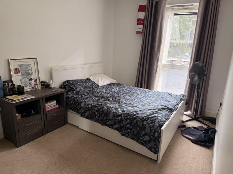 Room Coldharbour Lane in Greater London
