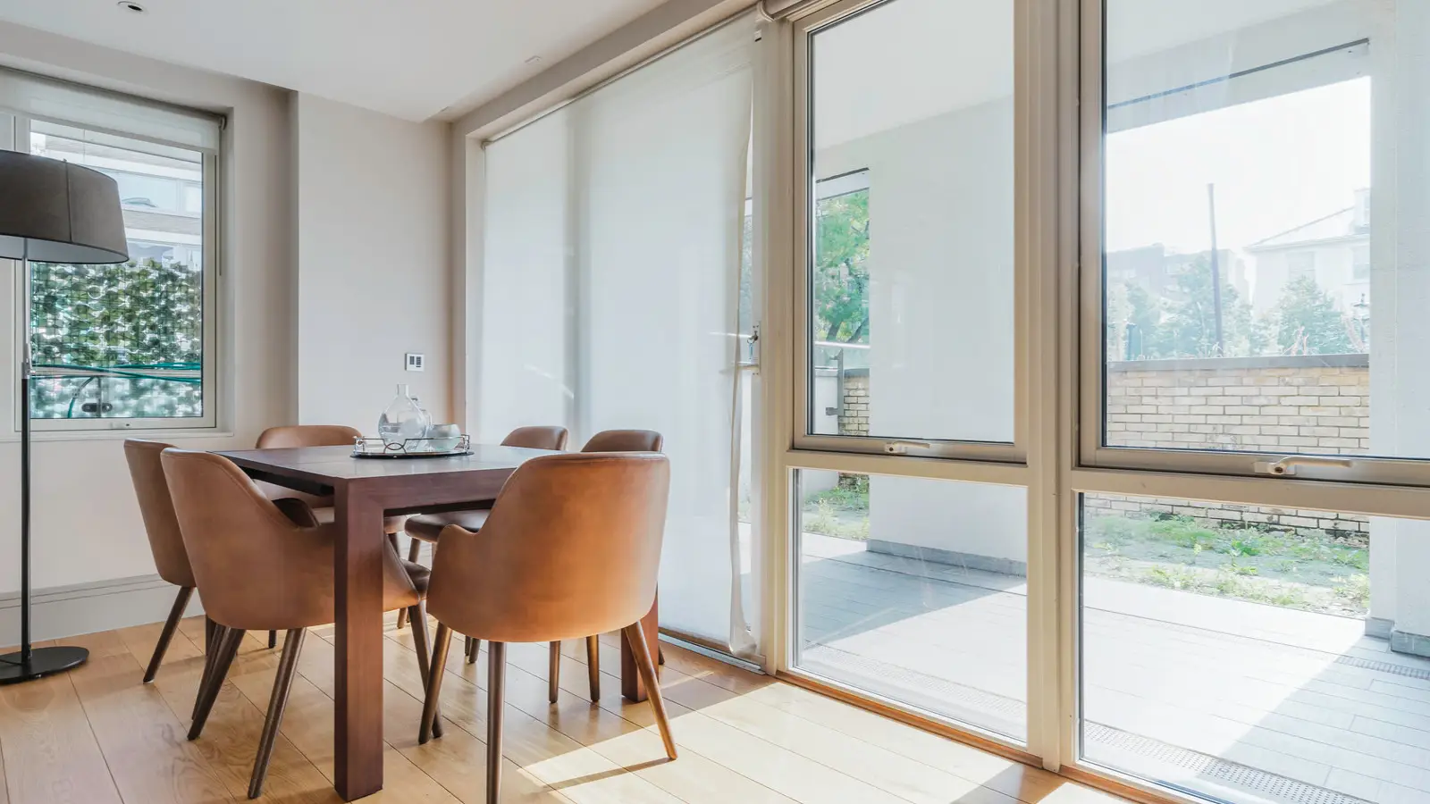 Flat Broxwood Way in Greater London