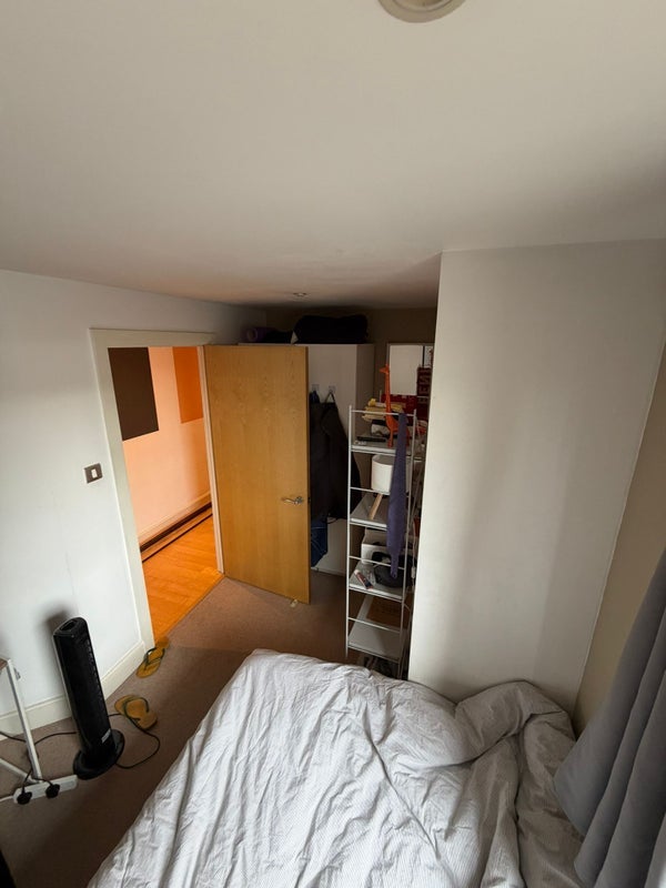 Room Vauxhall Bridge Road in City of Westminster