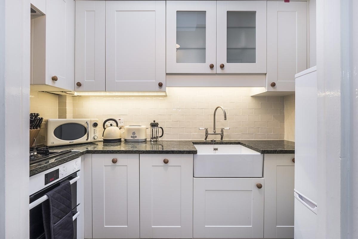 Flat Sloane Court East in Greater London