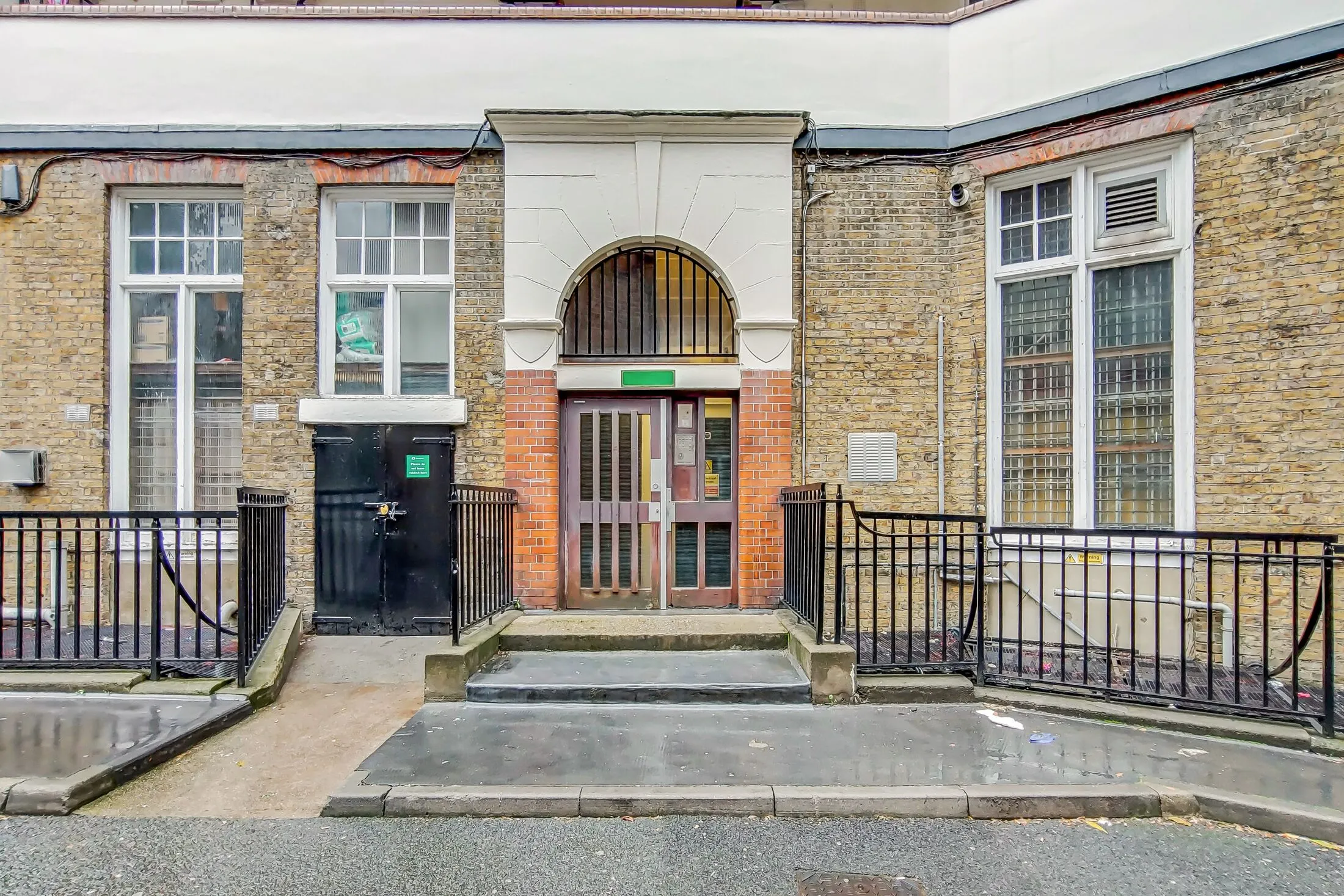 Flat Portpool Lane in Greater London