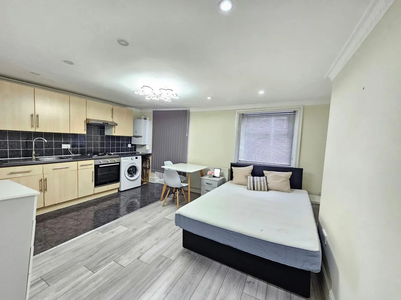 Flat Stamford Hill in Greater London
