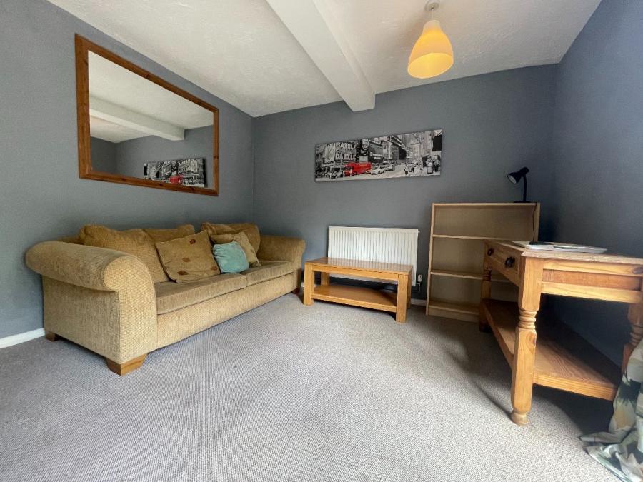 Room Artillery Street in Canterbury