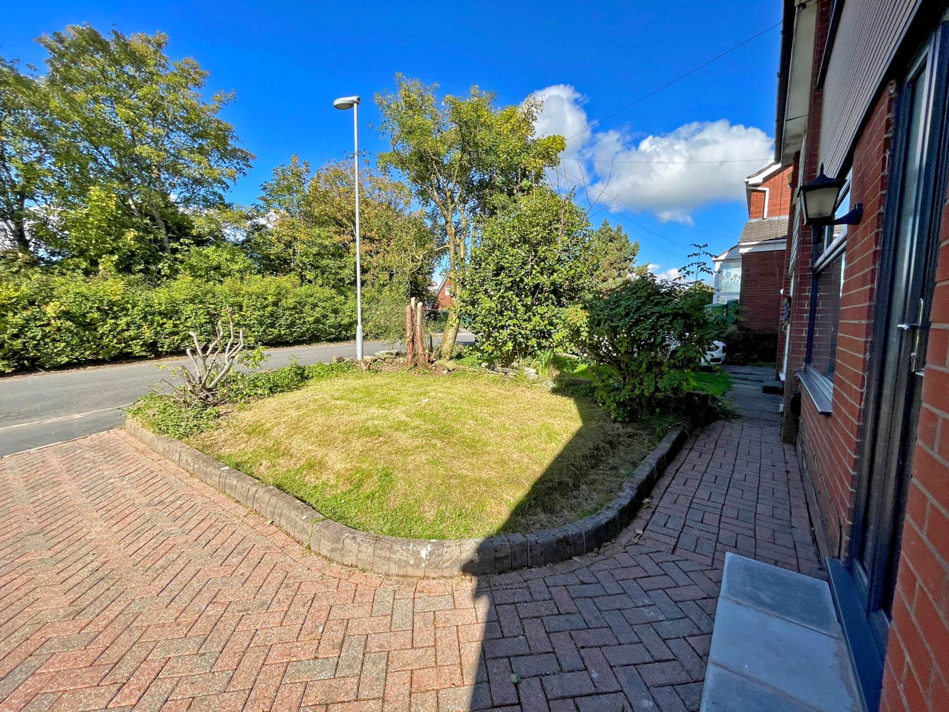 House Harewood Drive in Royton