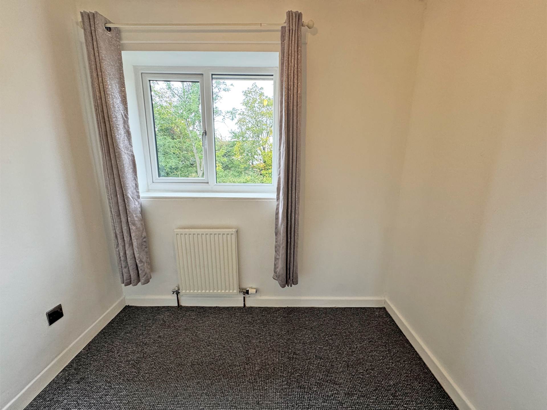 House Harewood Drive in Royton