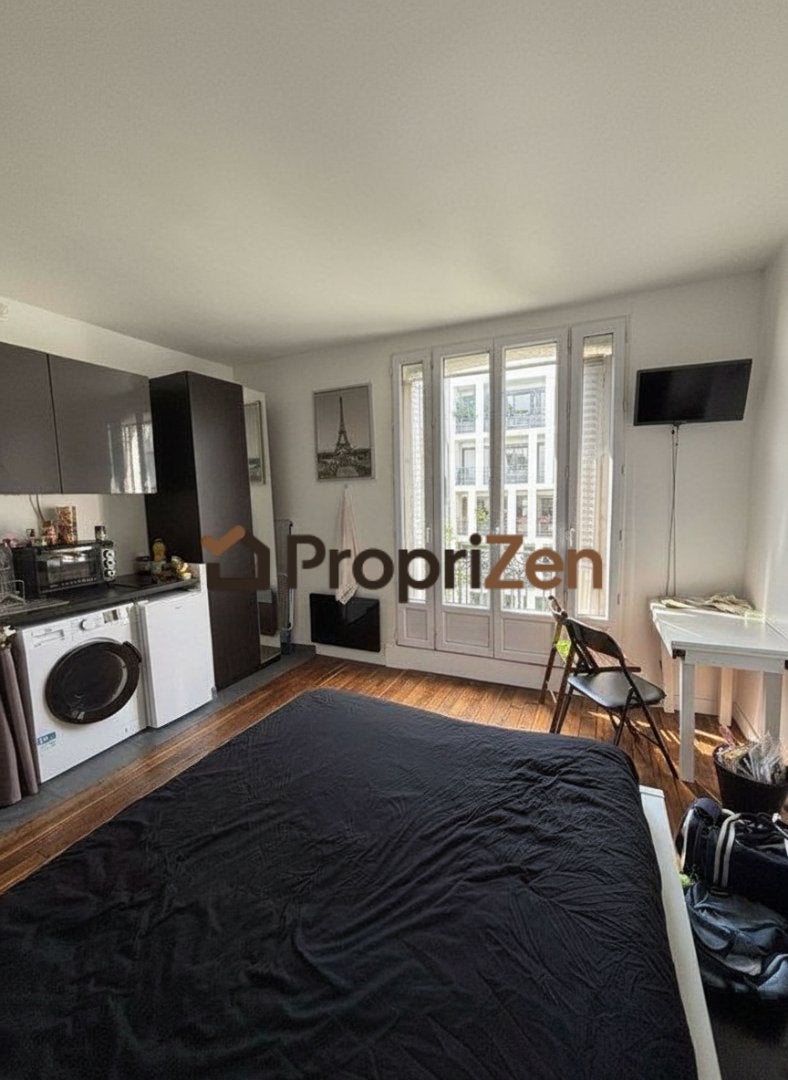 Flat Avenue Mozart in Paris
