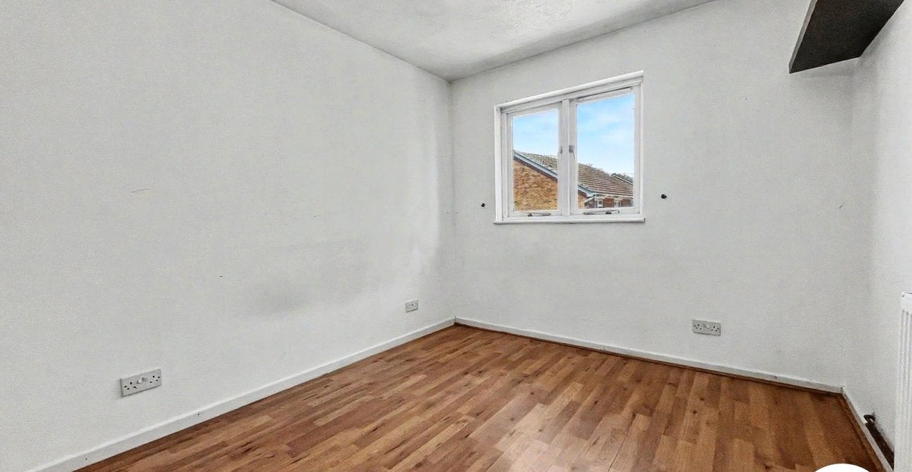 Flat Brindley Close in Greater London