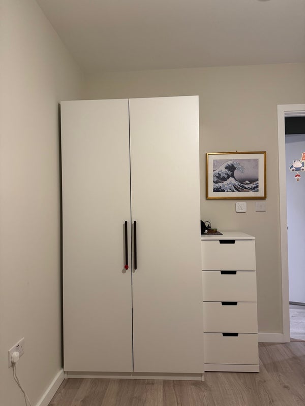 Room Silvertown Way in Greater London