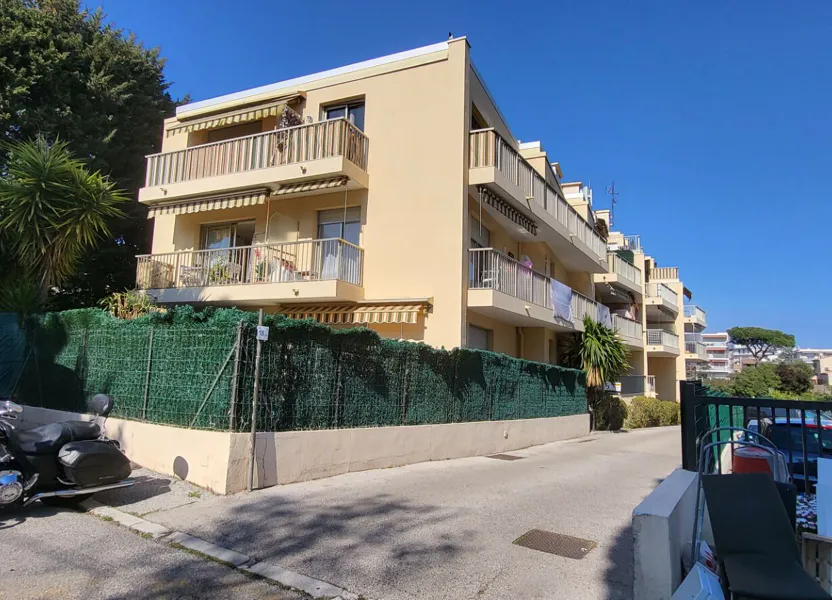 Room Avenue des Citronniers in Cagnes-sur-Mer