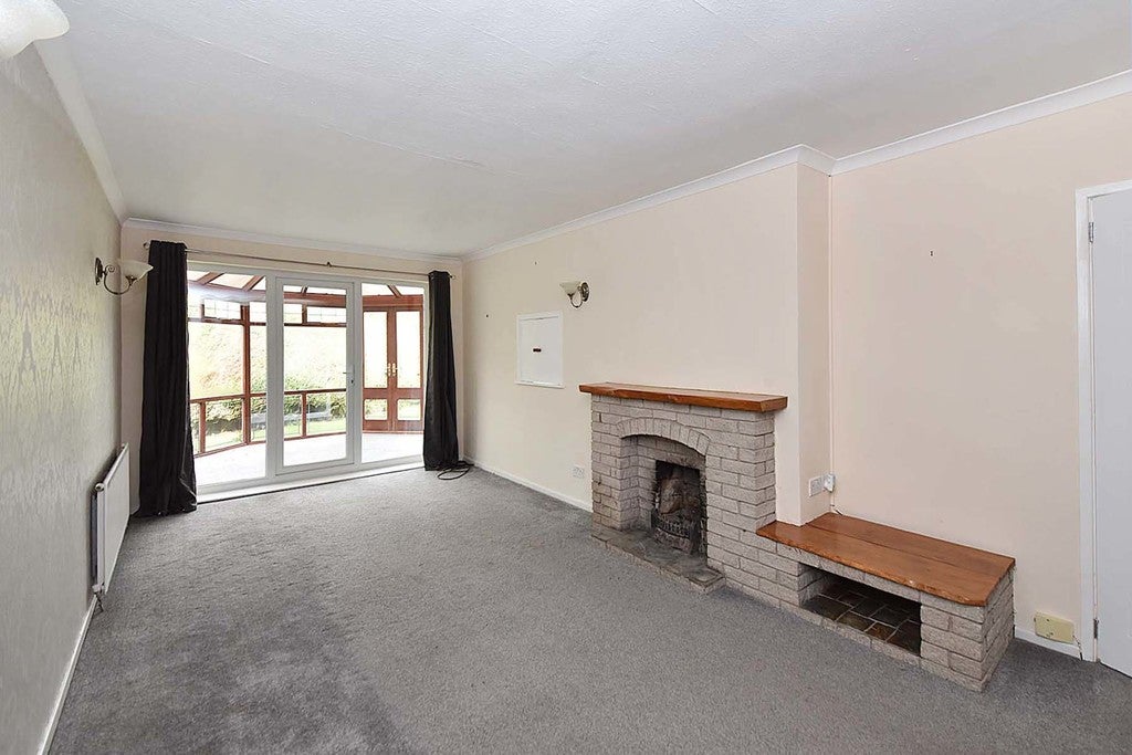 House Norbury Close in Knutsford