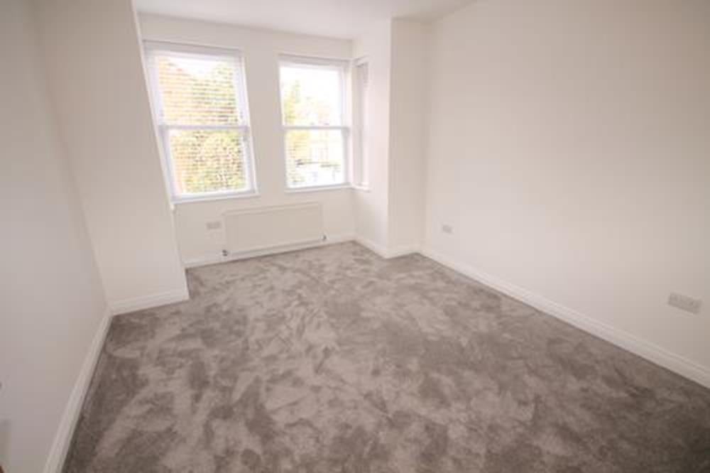 Flat Goldington Avenue in Bedford