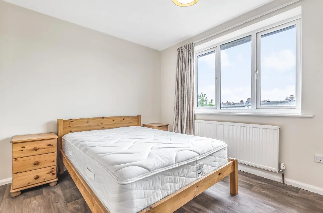 Flat Bowman Mews in Greater London