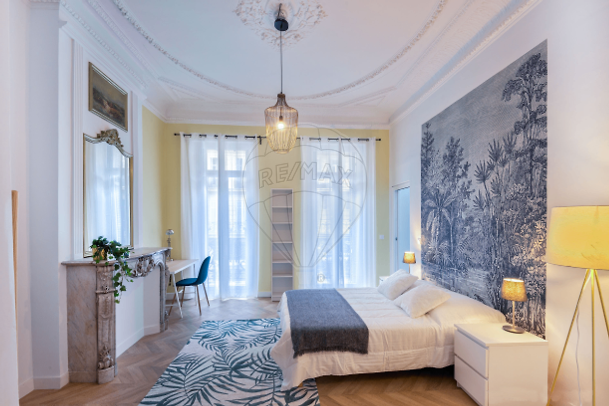 Chambre Rue des Trois Frères Barthélémy à Marseille