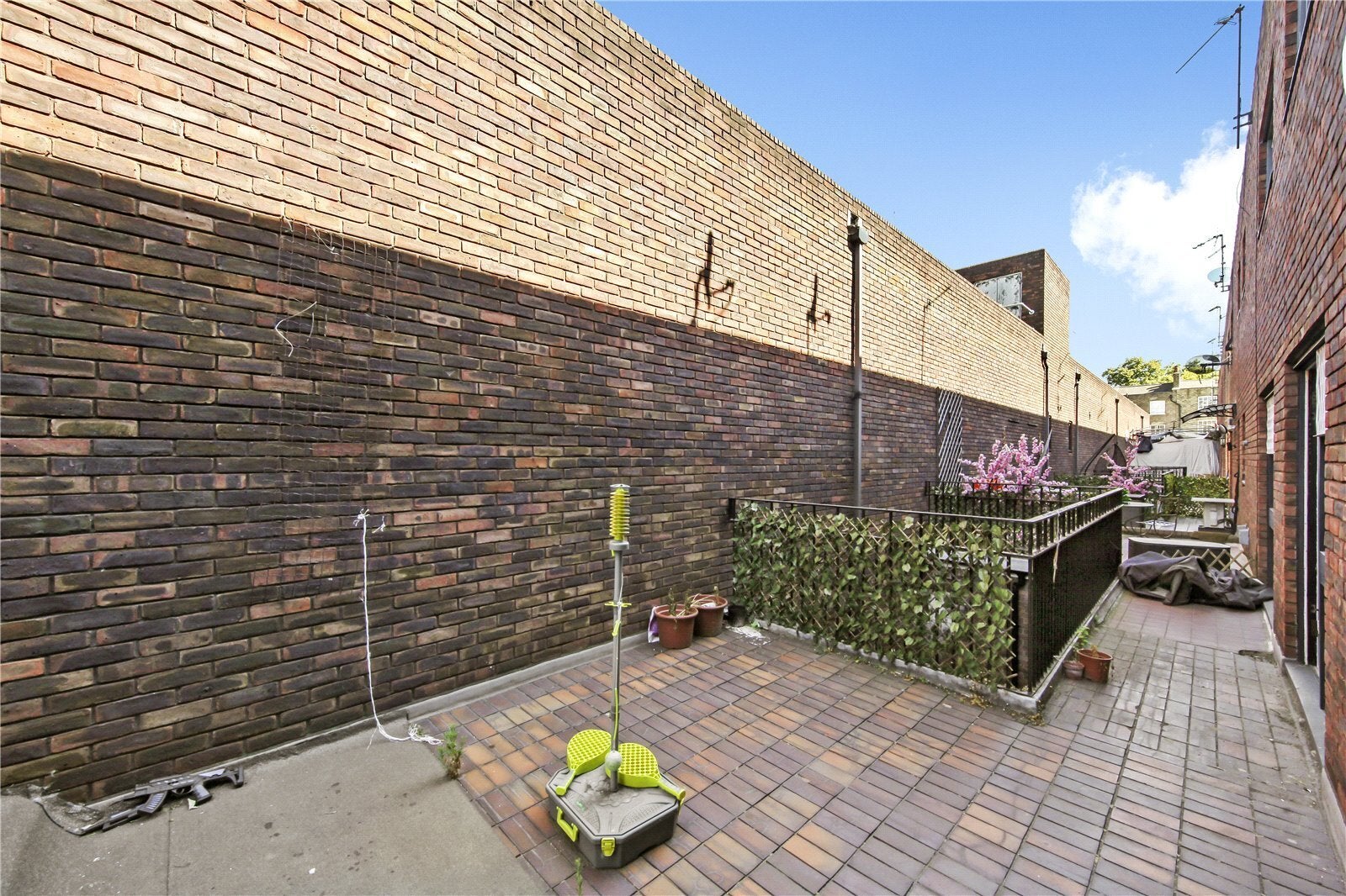 Flat Linhope Street in City of Westminster